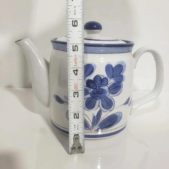 Vintage Blue/White Stoneware/Ceramic Teapot with Flowers,Made in  Japan. - Picture 9 of 9